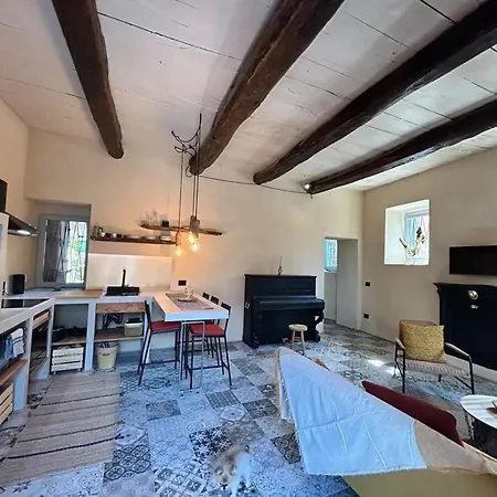Lovely In Tapigliano, 80 M² With Terrace Appartamento