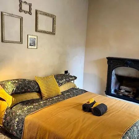 Apartment Lovely In Tapigliano, 80 M² With Terrace Nebbiuno