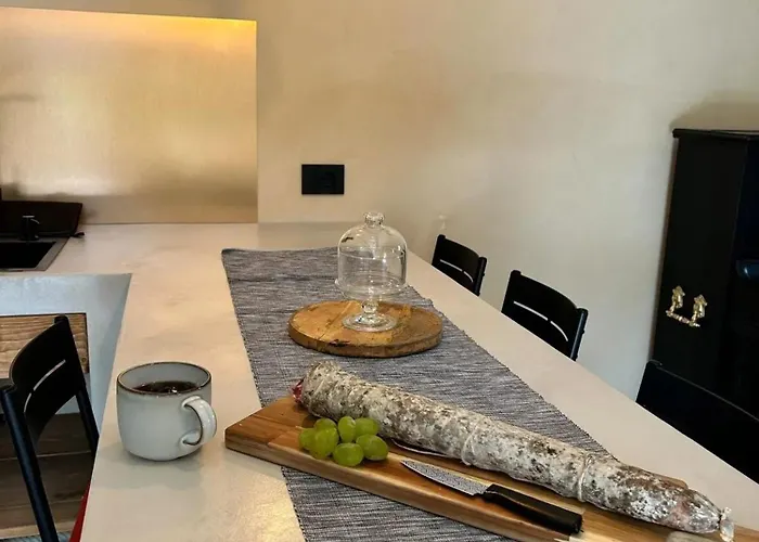 Apartment Lovely In Tapigliano, 80 M² With Terrace Nebbiuno